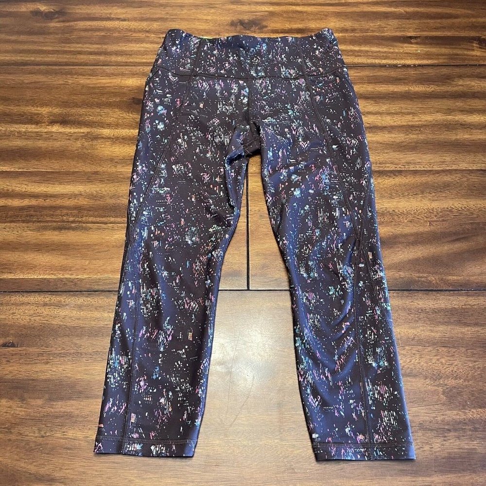 Athleta Lightning City Lights High Rise Capri Leggings Sz Small